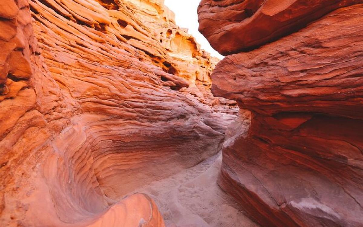 Colored Canyon Safari from Sharm el-Sheikh jeep 4 x 4